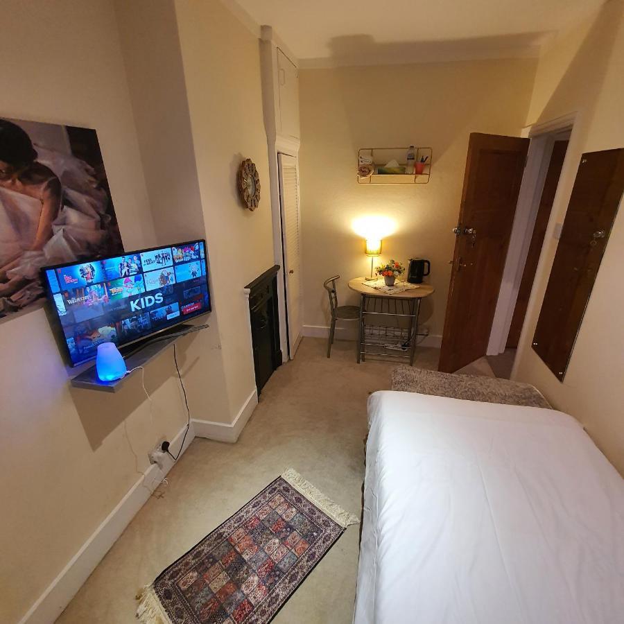 Monalisa Single Room Near Edgware Station Exterior photo