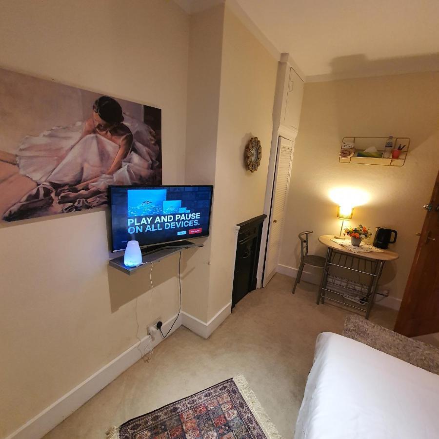 Monalisa Single Room Near Edgware Station Exterior photo